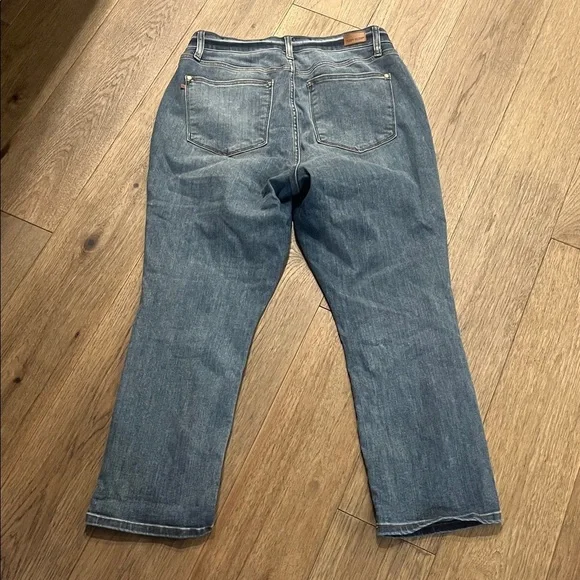 JUDY BLUE skinny fit capri, size 14W - Picture 4 of 4